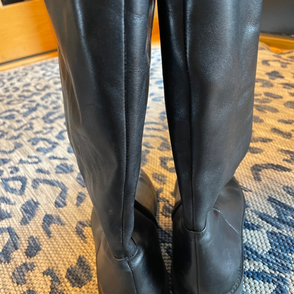 Boots - Picture 5 of 5